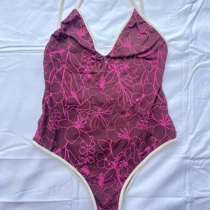 Acacia one piece